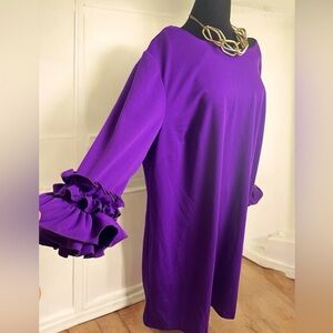 brand: Maree pour toi, size 22, purple dress.